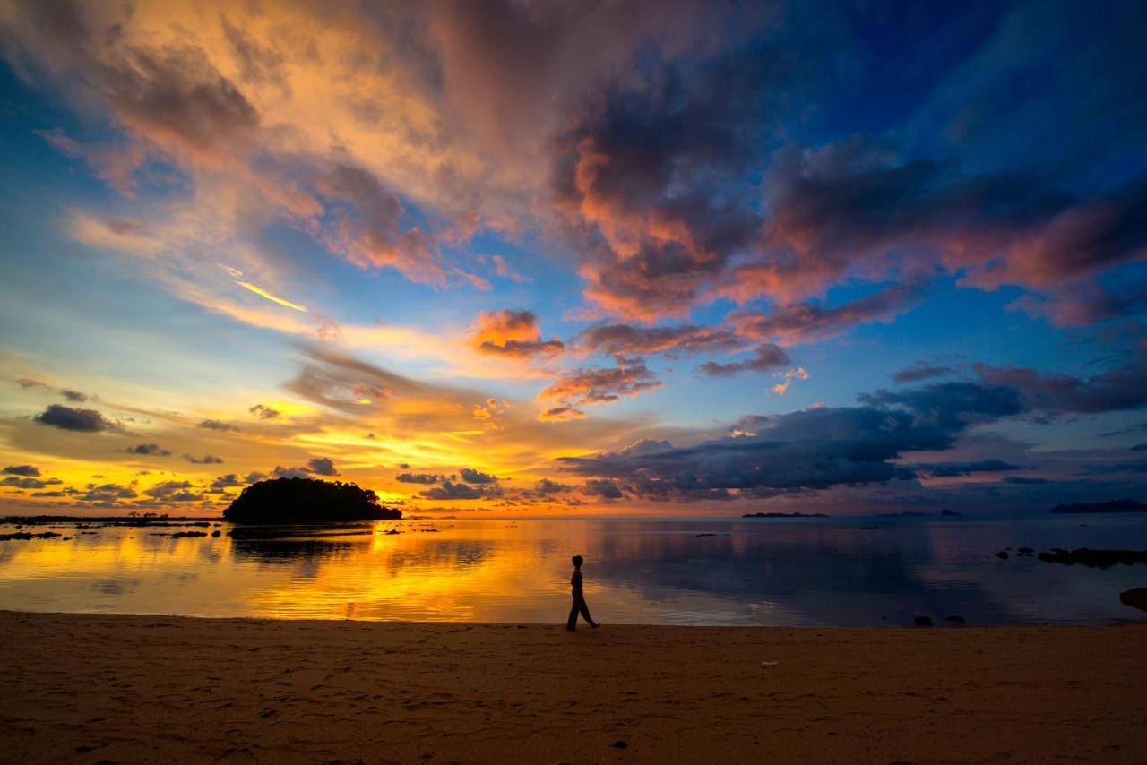 Andalay Beach Resort Koh Libong Exteriör bild